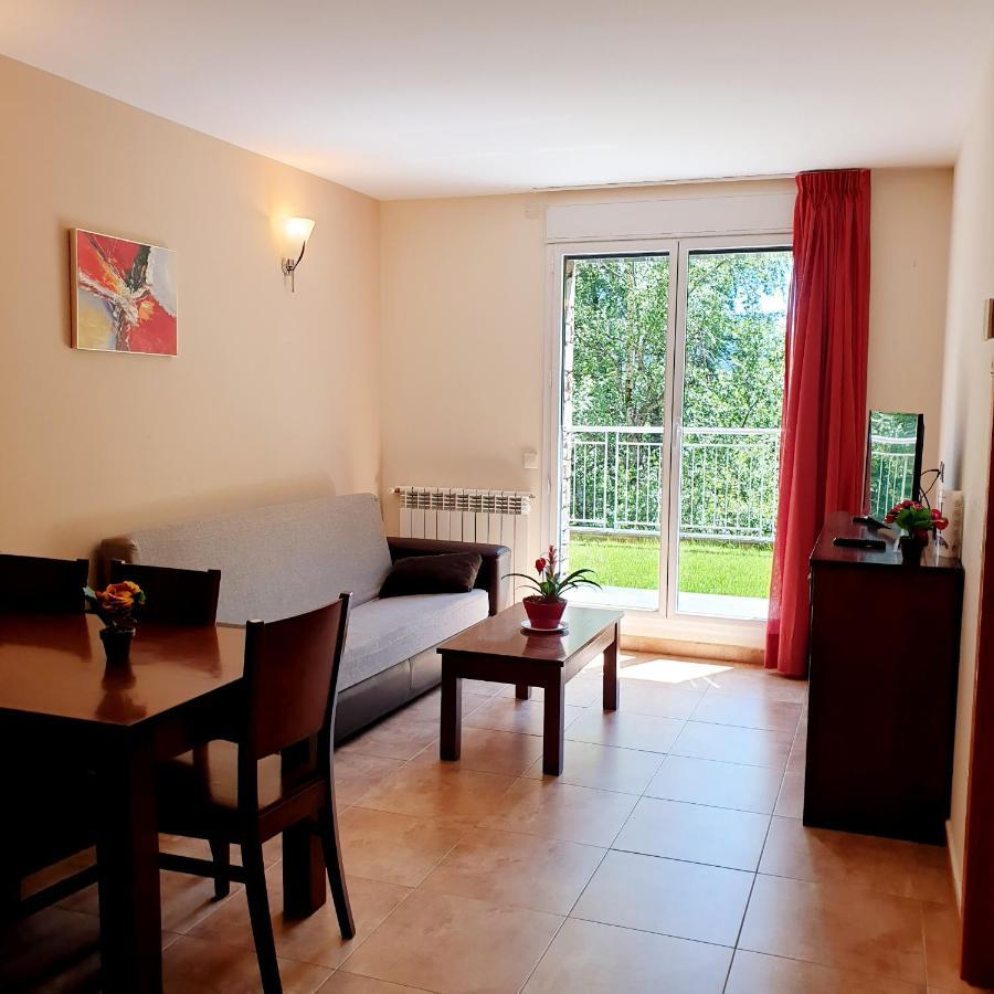 Aparthotel Rialb El Serrat Zewnętrze zdjęcie