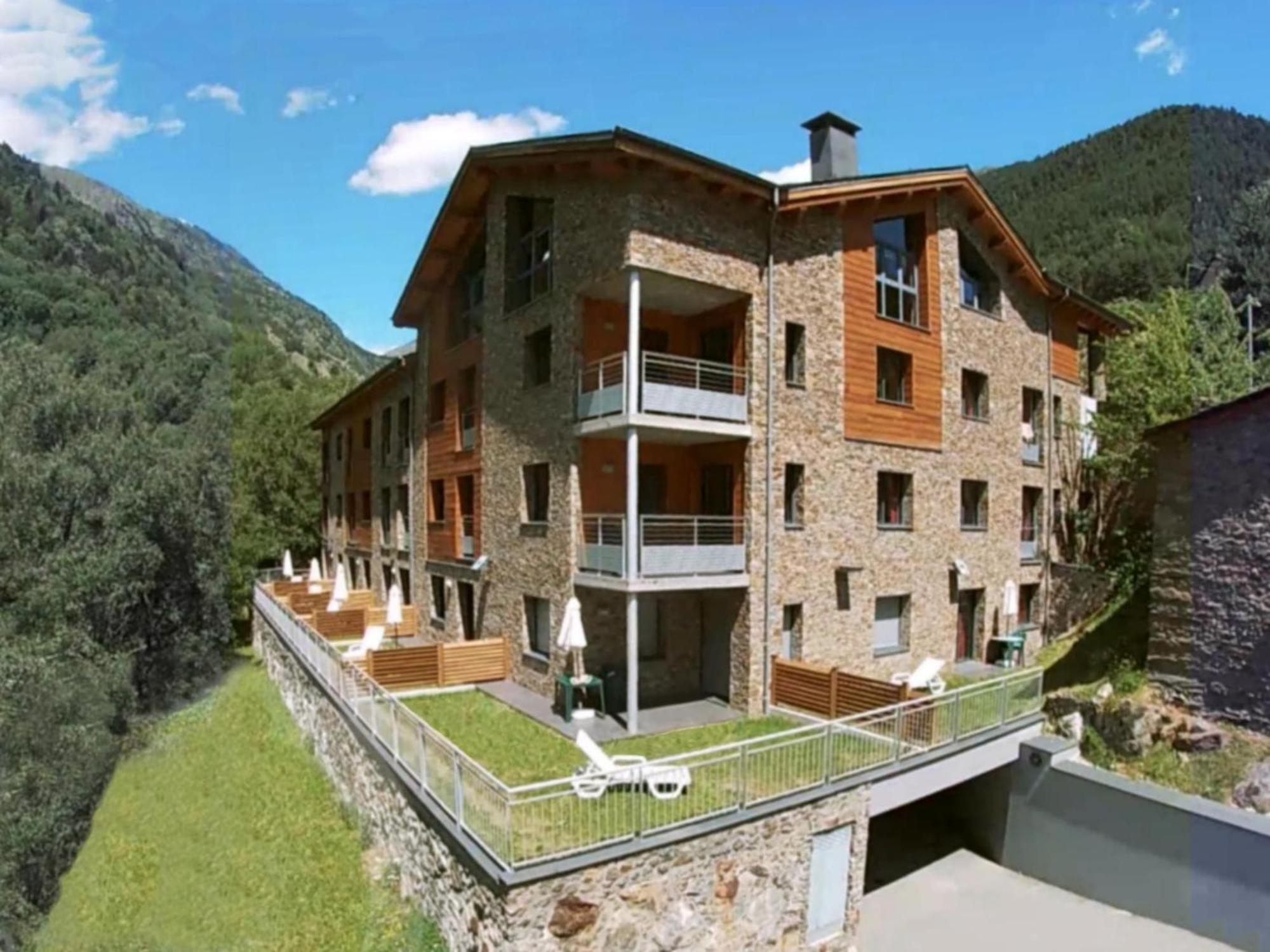 Aparthotel Rialb El Serrat Zewnętrze zdjęcie