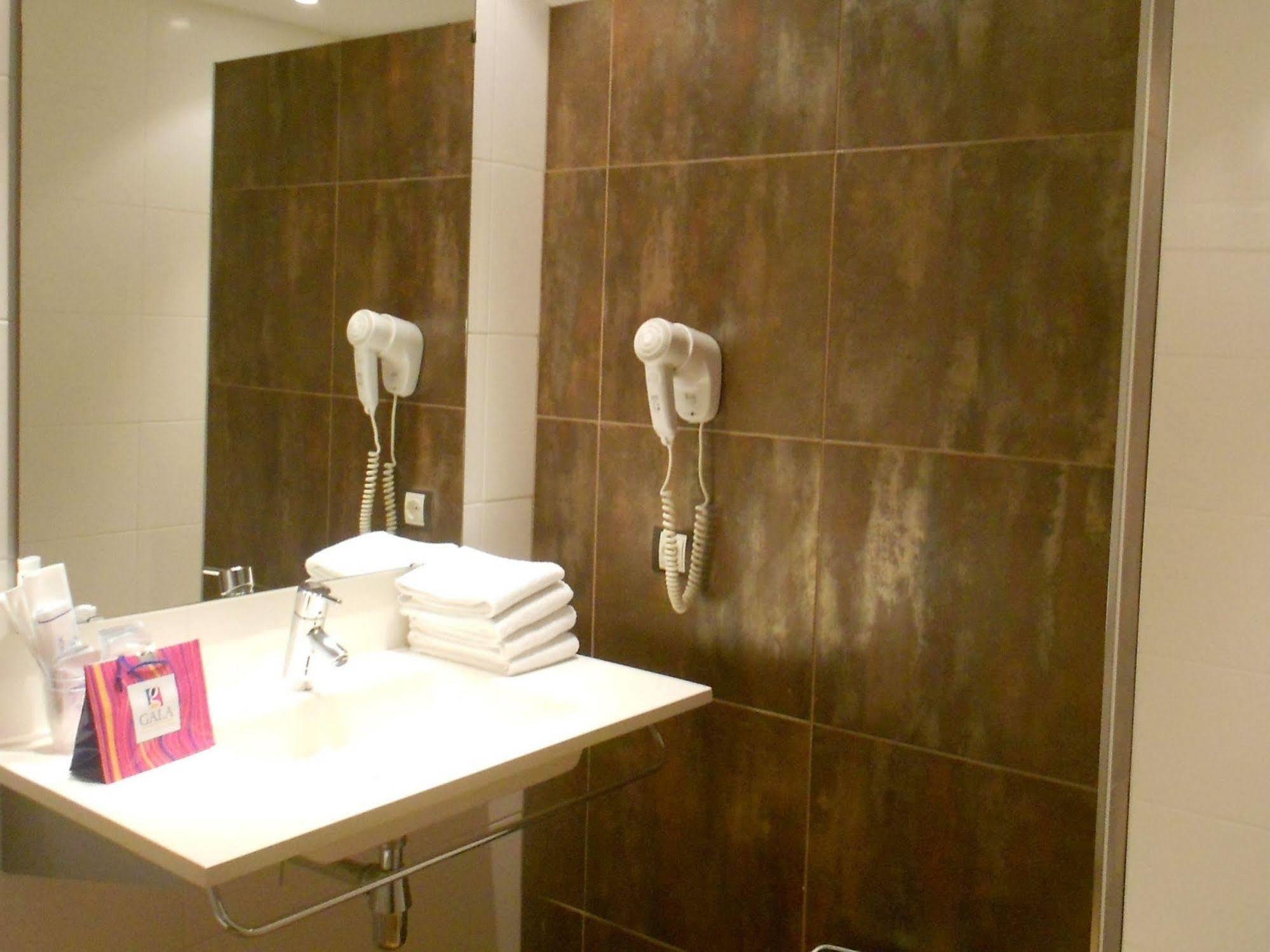 Aparthotel Rialb El Serrat Zewnętrze zdjęcie